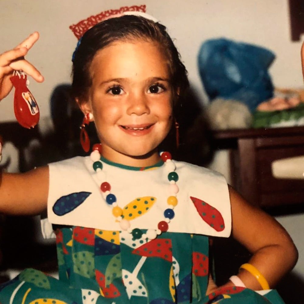 Monica vazquez de pequeña